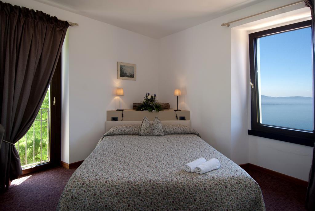 Hotel Mariano Гарньяно Экстерьер фото